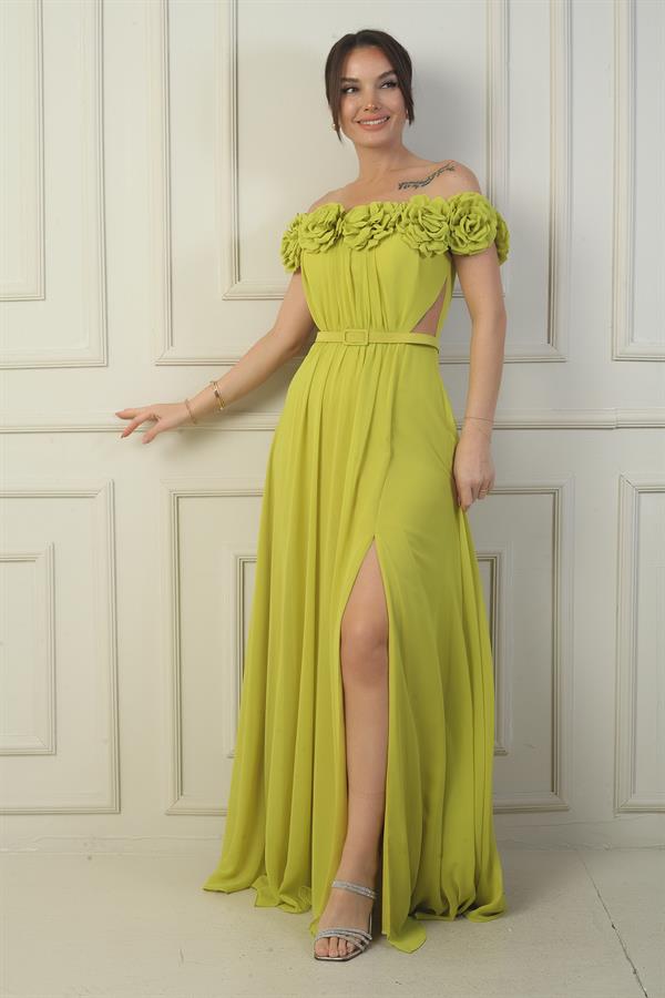 Robe longue en mousseline pour femme, ornée d'un décolleté floral découpé au laser, doublée et ceinturée à la taille.