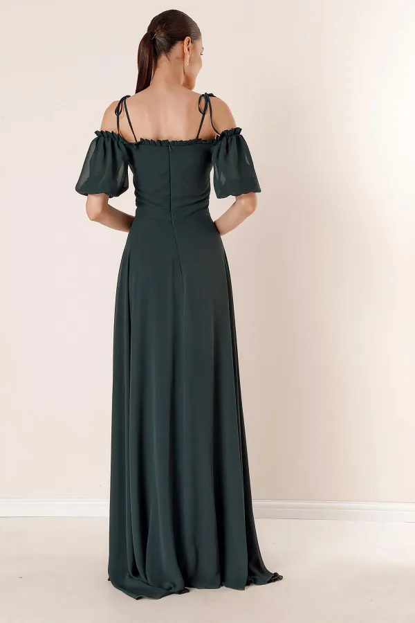 Yakası Pliseli Balon Kollu Uzun Şifon Elbise