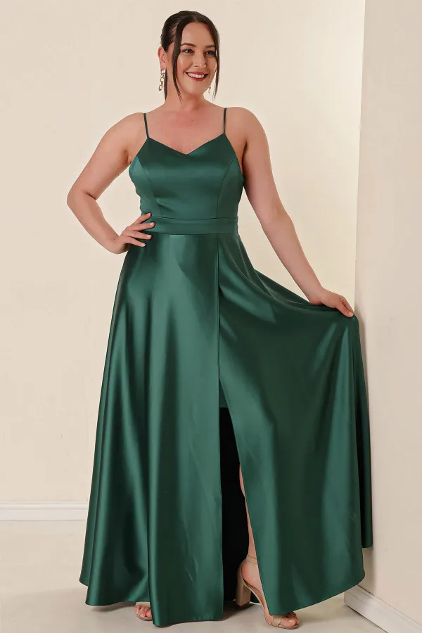Robe longue en satin grande taille, sans bretelles, doublée et fendue sur le devant