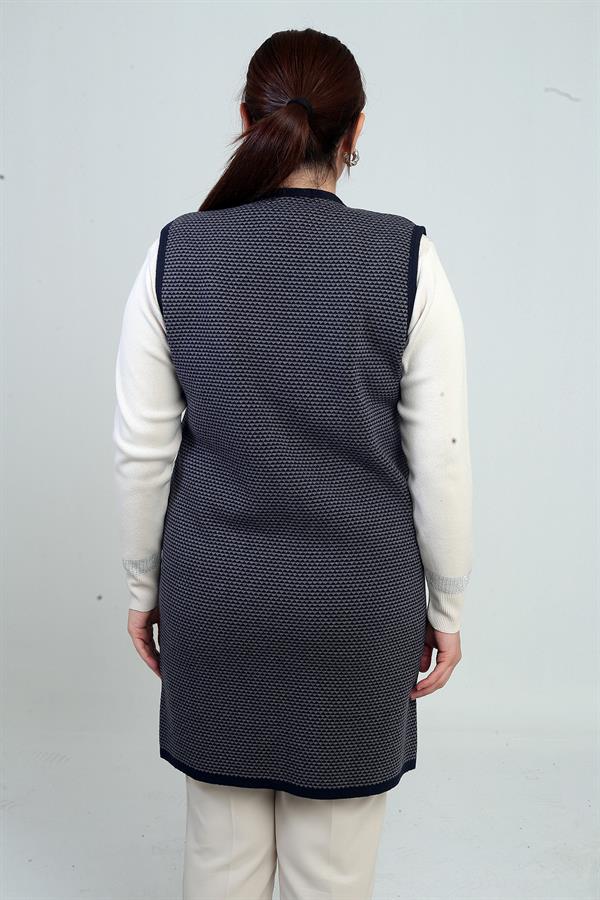 Kadın Önü 3 Düğmeli Cepli Mini Üçgen Desen Büyük Beden Uzun Triko Yelek Kadın Önü 3 Düğmeli Cepli Mini Üçgen Desen Büyük Beden Uzun Triko Yelek