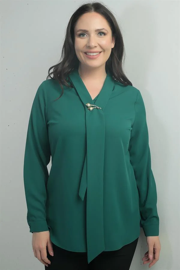 Chemisier grande taille en crêpe satin à col en V style foulard pour femme