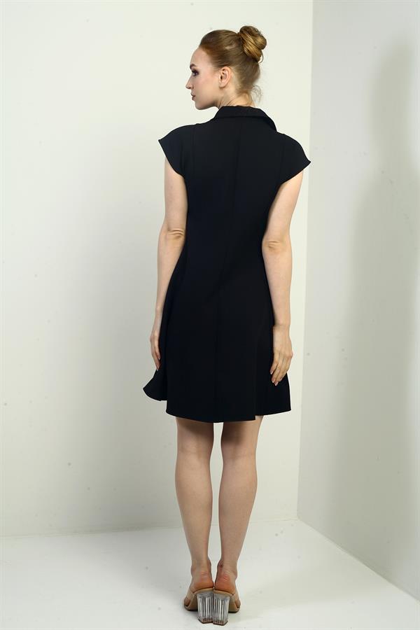 Kadın Önü Yarım Fermuar Ve Dantel Detaylı Kendinden Telalı Kısa Kloş Elbise