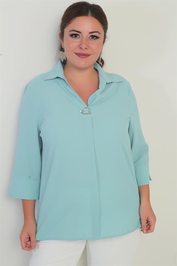 Chemisier grande taille à col polo et manches trois-quarts