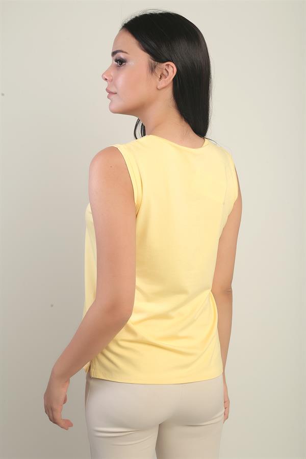 Women's V-Neck Sleeveless Lycra Blouse