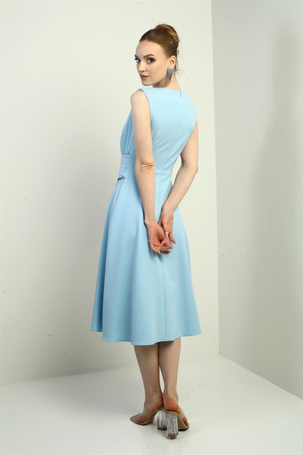 Robe midi évasée drapée en crêpe pour femme, ornée de pierres à la taille