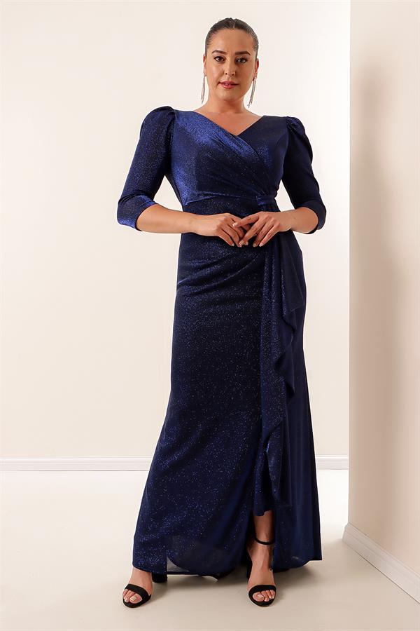 Robe grande taille à volants sur le devant, doublée et pailletée