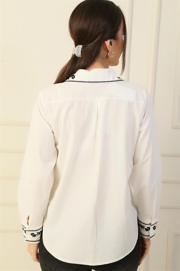 Yakası Ve Kolları Nakış İşlemeli Gömlek