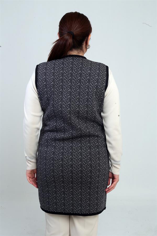 Women's Plus Size Long Knit Vest with Zippered Front and Pocket Pattern