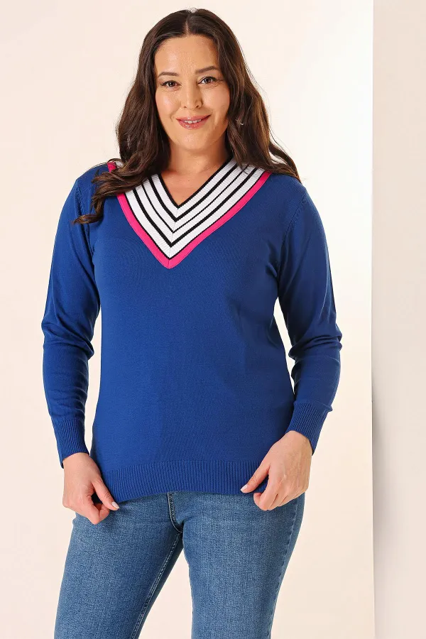 Şeritli V Yaka Büyük Beden Triko Kazak