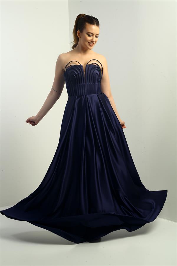 Kadın Straplez Astarlı Önü Balen Biyeli Cepli Kloş Uzun Saten Abiye Elbise