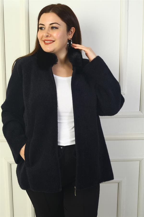 Kadın Seyyar Kürklü Yaka Önü Fermuarlı Yandan Cepli Büyük Beden Akrilik Ceket