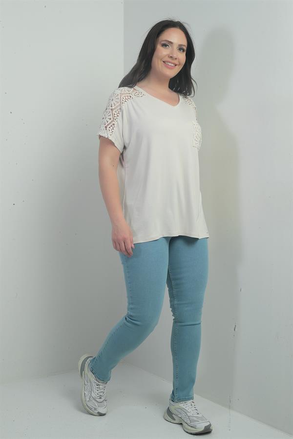 Women's High Waist Straight Leg Lycra Plus Size Jeans