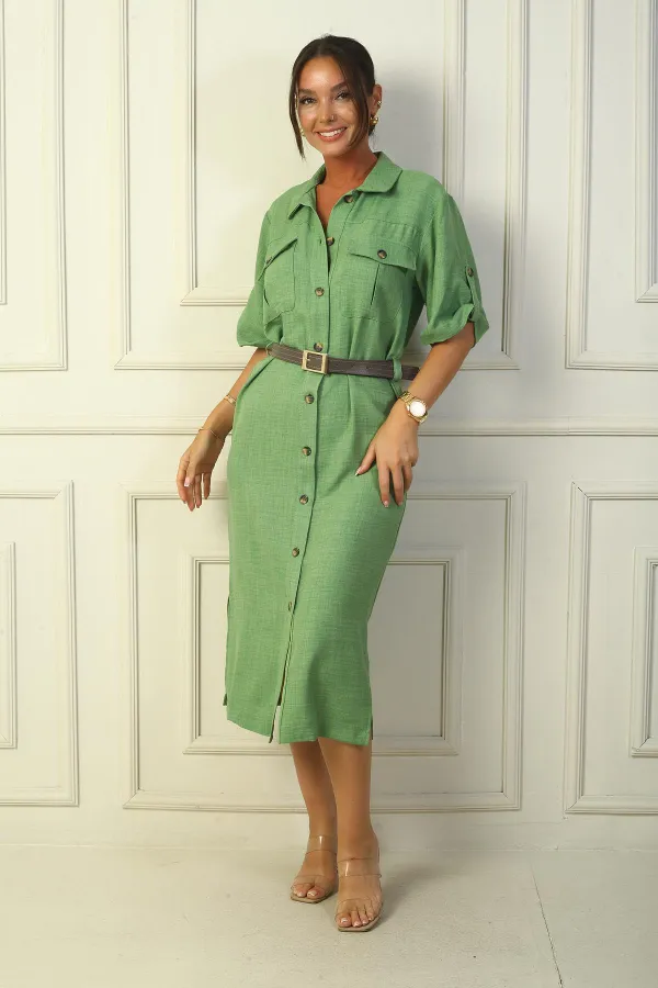 Long dress with button front, belted waist, and double pockets, linen-effect finish.