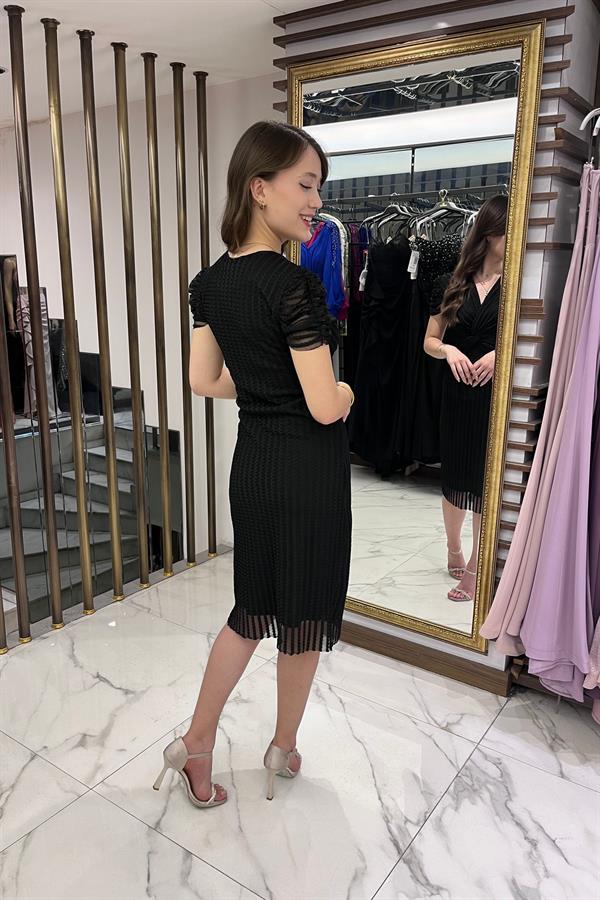 Kruvaze Yaka Astarlı Lastikli Kol Düğüm Detaylı Tül Elbise