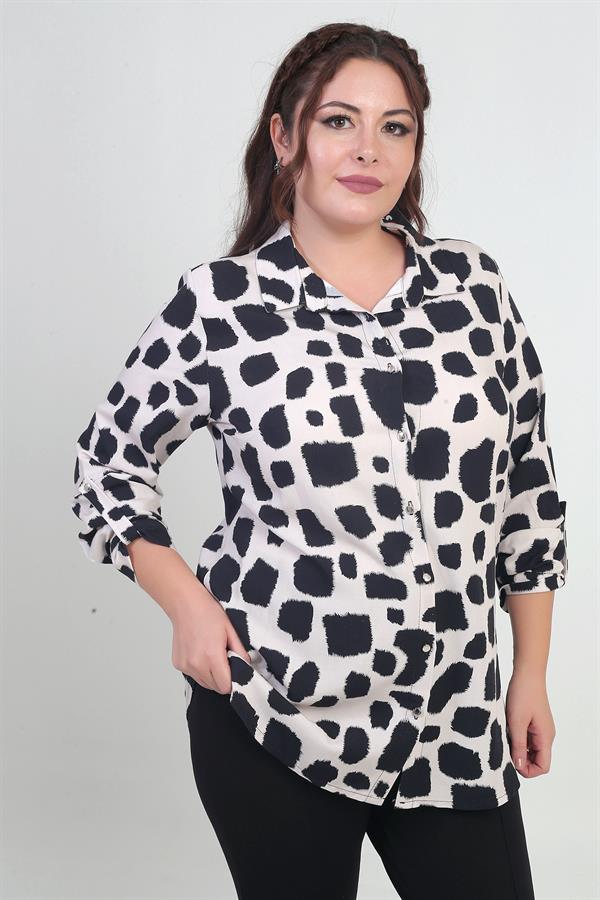 Chemise grande taille pour femme avec manches repliées et motif