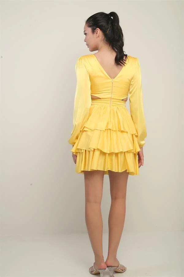 Kadın Ön Arka V Yaka Bel Dekolteli Astarlı Kat Kat Saten Kısa Elbise