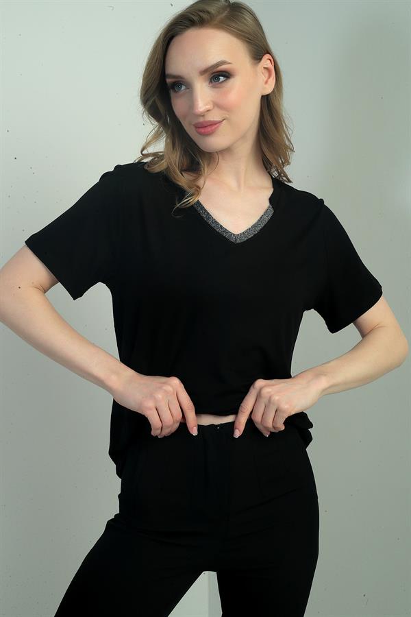 Women's Glittery V-Neck Short-Sleeve Blouse