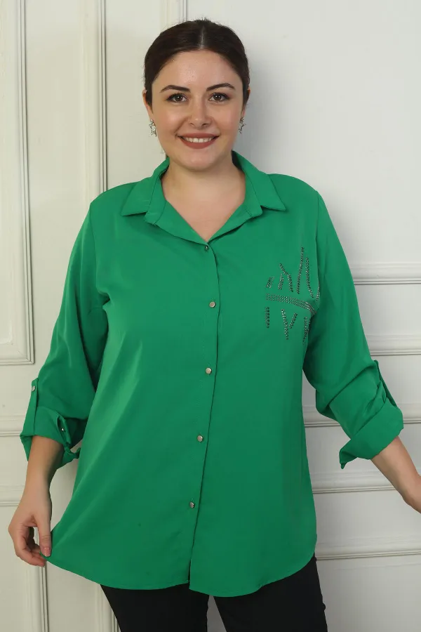 Chemise grande taille en crêpe satin pour femme avec manches repliées et détails en pierre