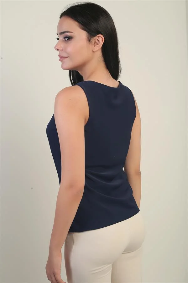 Women's V-Neck Sleeveless Crepe Satin Blouse