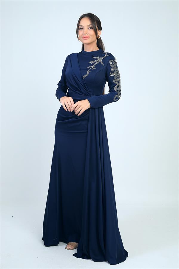 Taş İşlemeli Önü Büzgülü Astarlı Krep Saten Tesettür Elbise