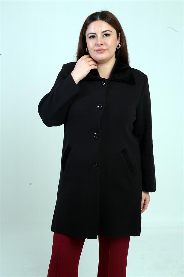 Manteau en maille grande taille pour femme, avec col et poche en fourrure et fermeture boutonnée sur le devant