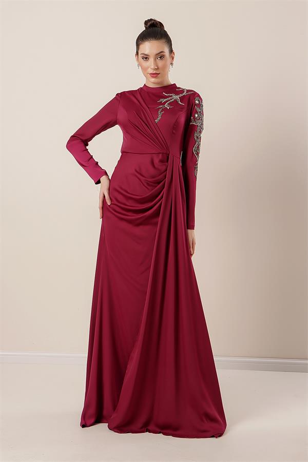 Taş İşlemeli Önü Büzgülü Astarlı Krep Saten Tesettür Elbise