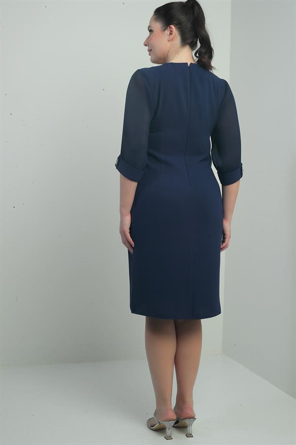 Women's Plus Size Dress with Chiffon Pleated Sleeves and Lining