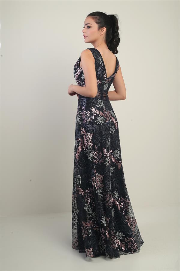 Robe longue évasée brodée pour femme, col en V, bretelles larges, décolleté taille haute.