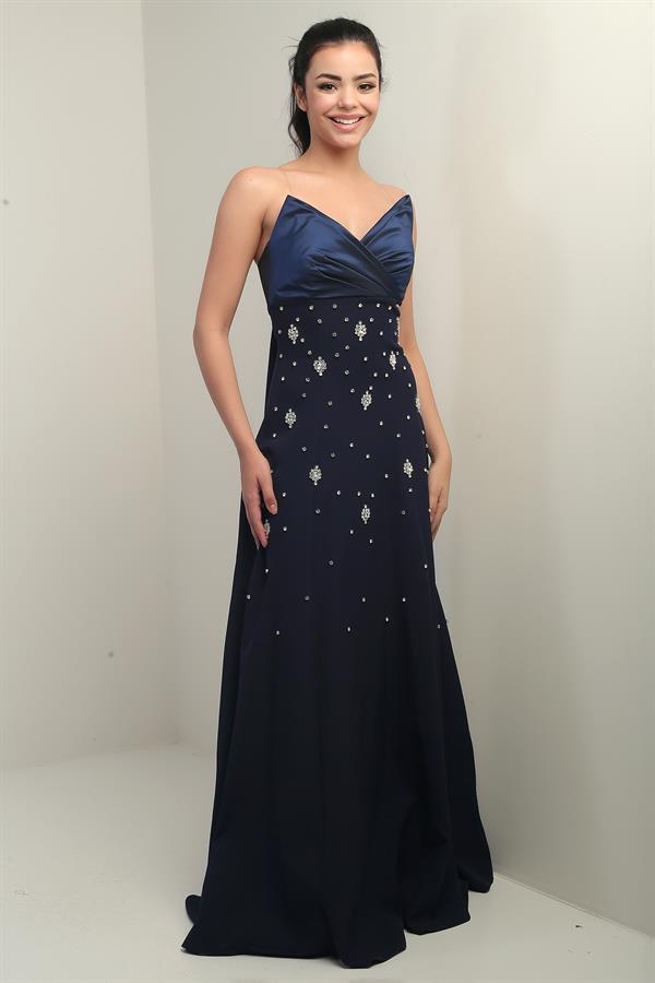 Robe longue évasée sans bretelles en taffetas pour femme avec double épissure de pierre