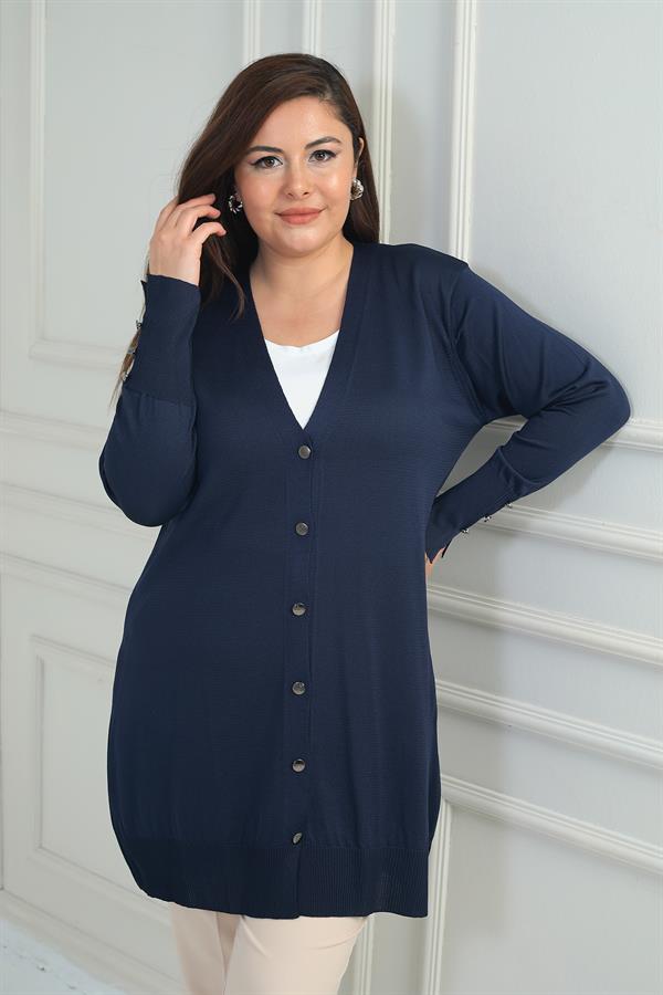 Kadın Kolları Düğme Detaylı Soğuk İplik Büyük Beden Uzun Hırka