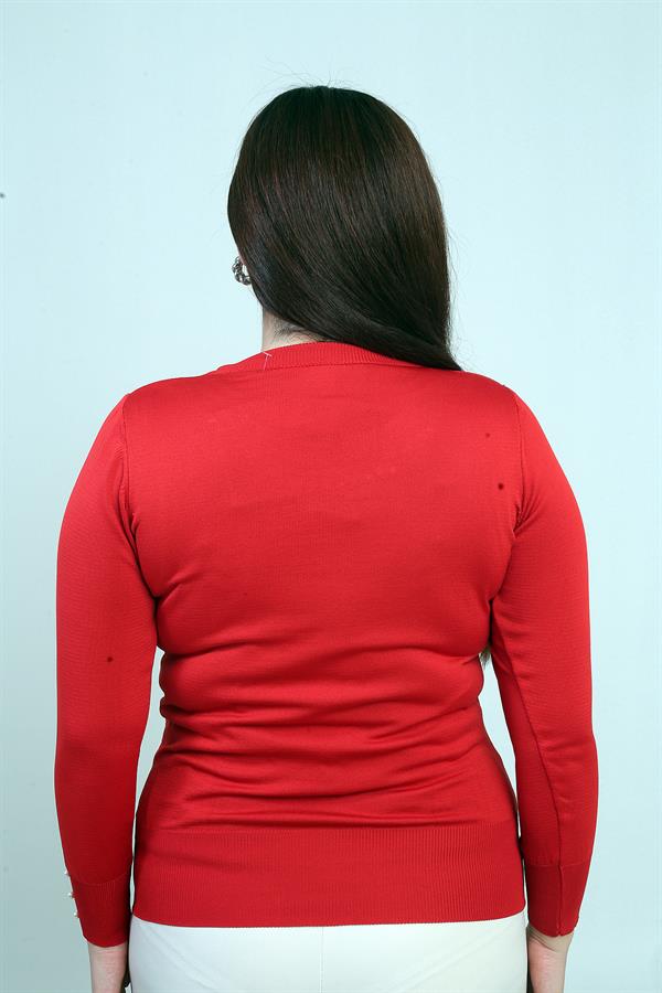 Chemisier en maille à froid grande taille pour femme, orné de perles aux manches et au col.