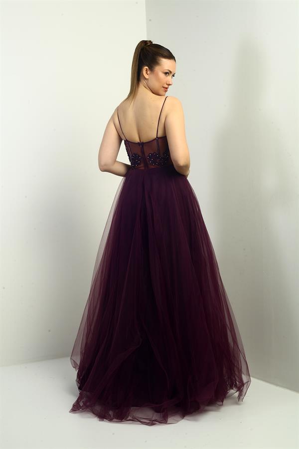 Robe longue princesse doublée à bretelles pour femme, avec buste plissé et ornements de perles