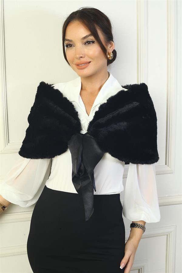 Étole en fourrure doublée à nouer sur le devant pour femme