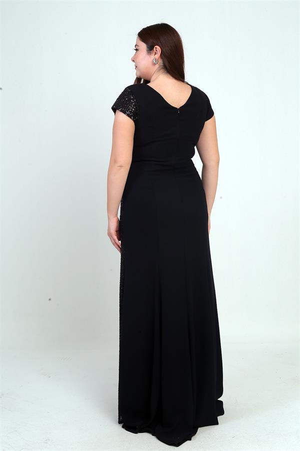 Robe longue en mousseline de soie grande taille, doublée, à double boutonnage et ornée de perles sur les côtés