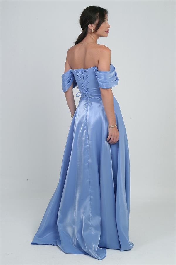 Kadın Parlak Taş Detaylı Straplez Düşük Kollu Organze Uzun Elbise