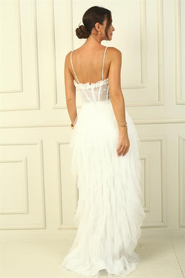 Robe bustier à bretelles perlées, doublure à franges et long tulle