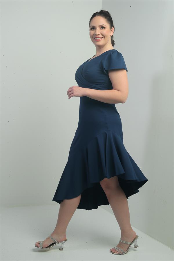 Robe en crêpe grande taille pour femme, décolleté cache-cœur, jupe à volants doublée et drapée sur le devant