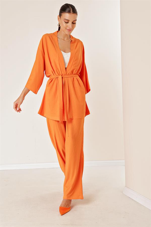 Ensemble pantalon en crêpe et kimono à poches