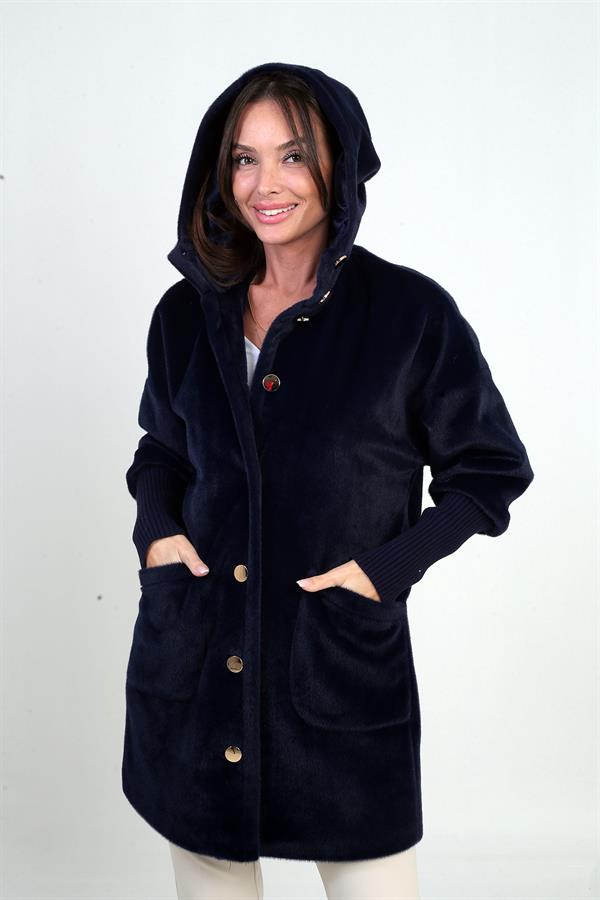 Manteau en angora doublé à capuche et boutons sur le devant pour femme, avec manches côtelées