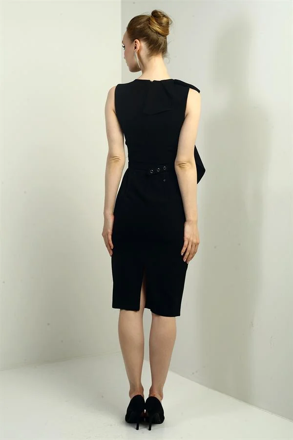 Women's Round Neck Ruffled Belted Crepe Midi Dress