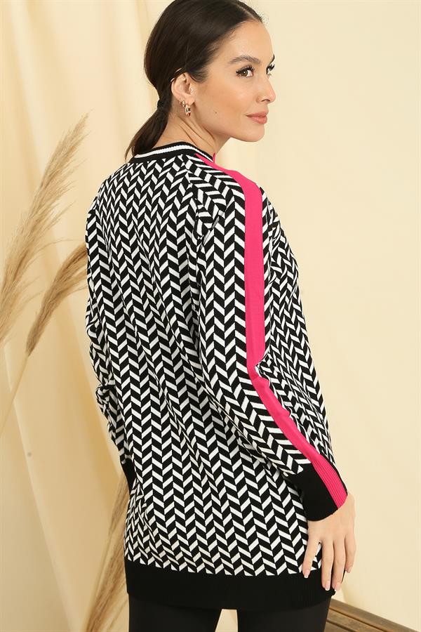 Zigzag Pattern Collar and Sleeve Cuff Striped Relaxed Fit Knitted Tunic
