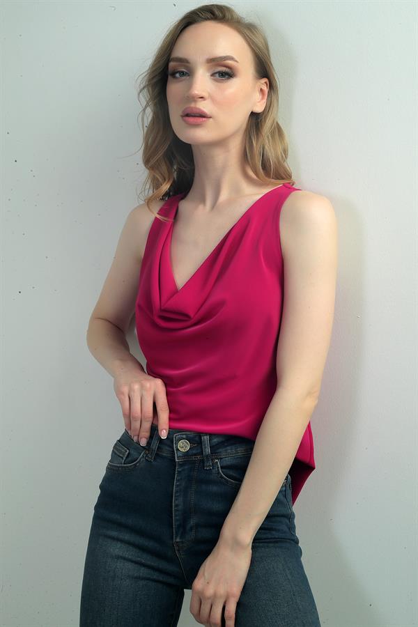 Kadın Degaje Yaka Kolsuz Krep Saten Bluz