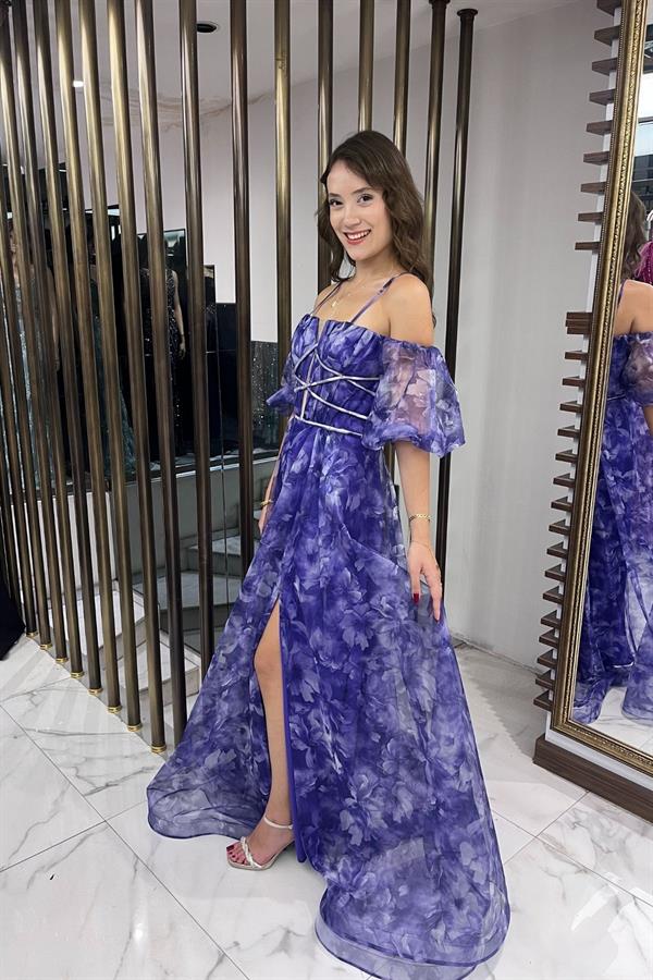 Robe longue en organza floral à fines bretelles et manches basses pour femme, doublée sur le devant, avec passepoil détaillé