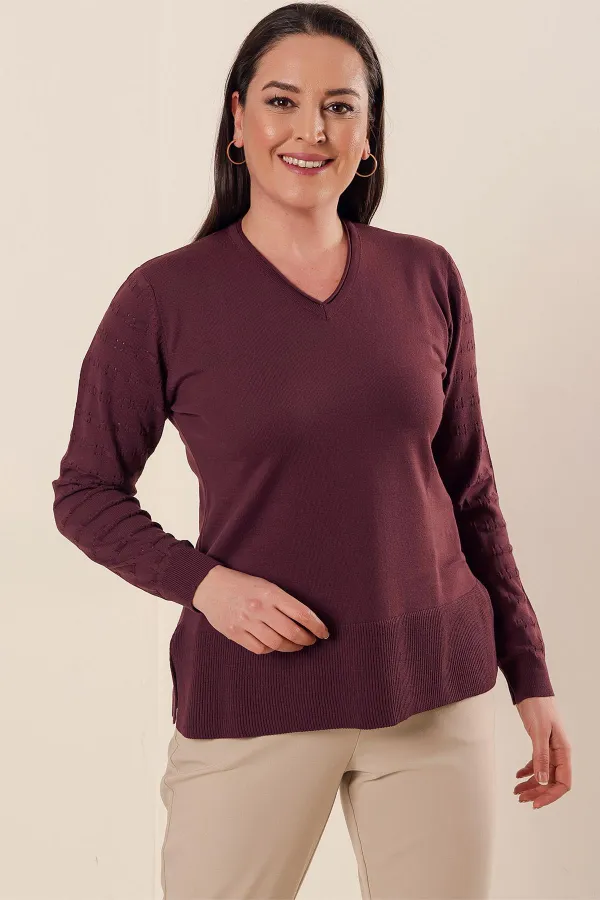 Plus Size Acrylic Sweater with V-Neck Sleeves and Side Slits