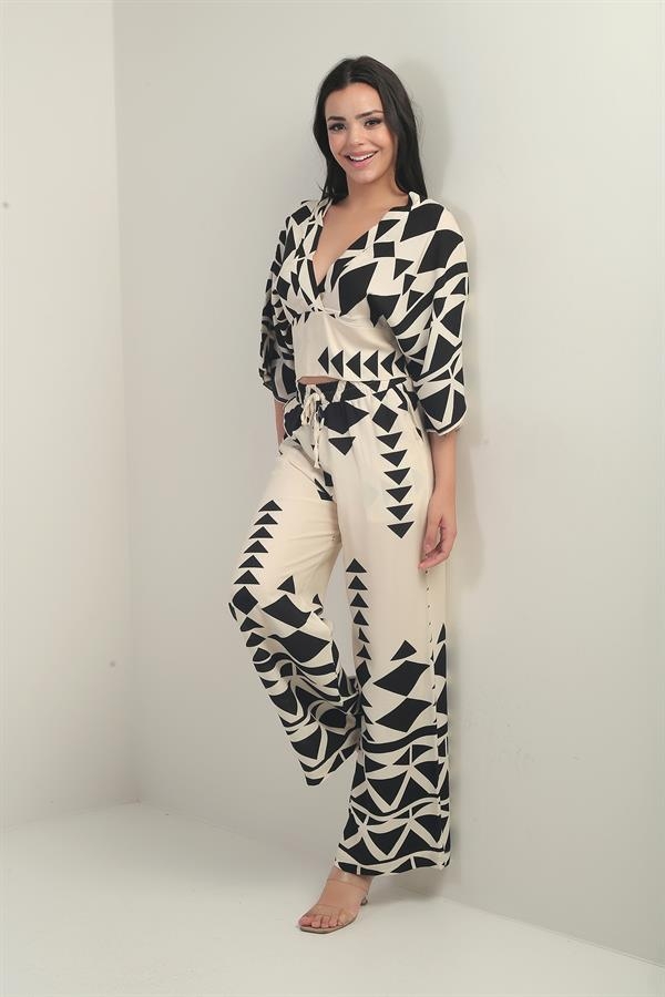 Women's Front Back V Neck Crop Blouse Elastic Waist Palazzo Pants with Pockets Triangle Pattern 2-Piece Set