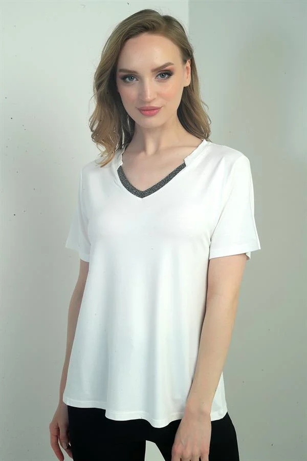 Kadın Yakası Simli V Yaka Kısa Kol Bluz