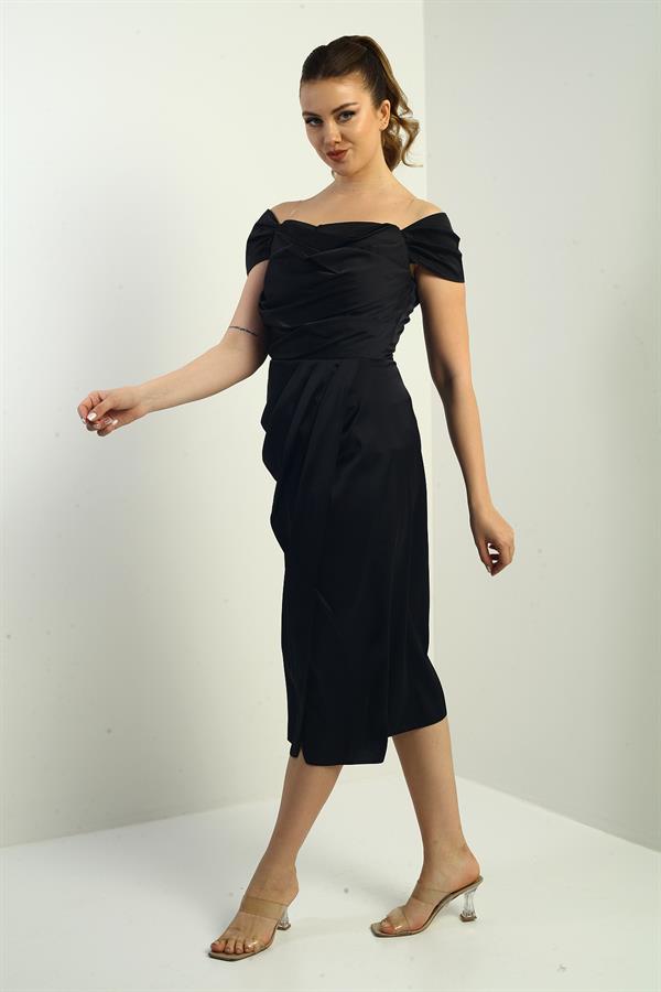 Madonna Yaka Drapeli Astarlı Saten Kısa Elbise