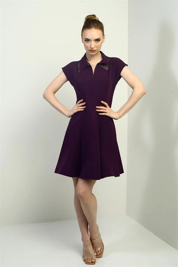 Kadın Önü Yarım Fermuar Ve Dantel Detaylı Kendinden Telalı Kısa Kloş Elbise