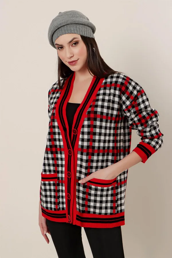 Ekose Desenli Cepli Akrilik Hırka