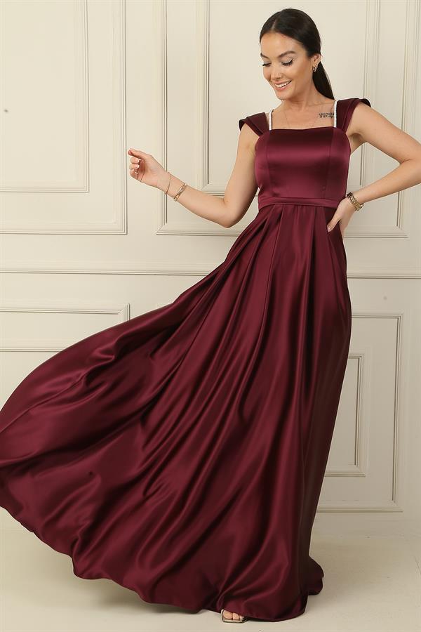 Askılı Taş Detaylı Kare Yaka Astarlı Uzun Saten Elbise